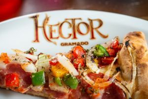 Jantar na Pizzaria Hector - Gramado